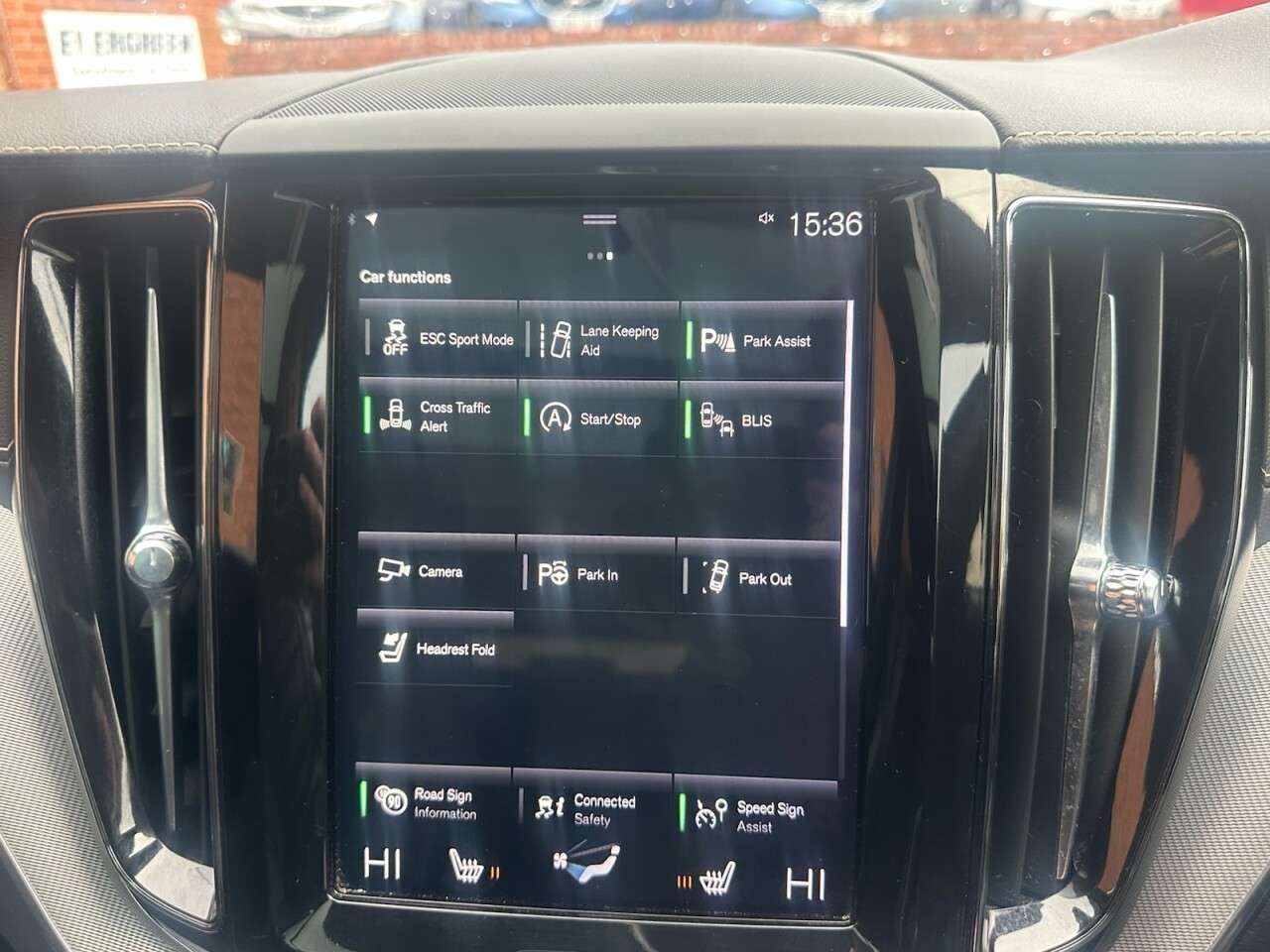 2017 VOLVO XC60 2017 VOLVO XC60