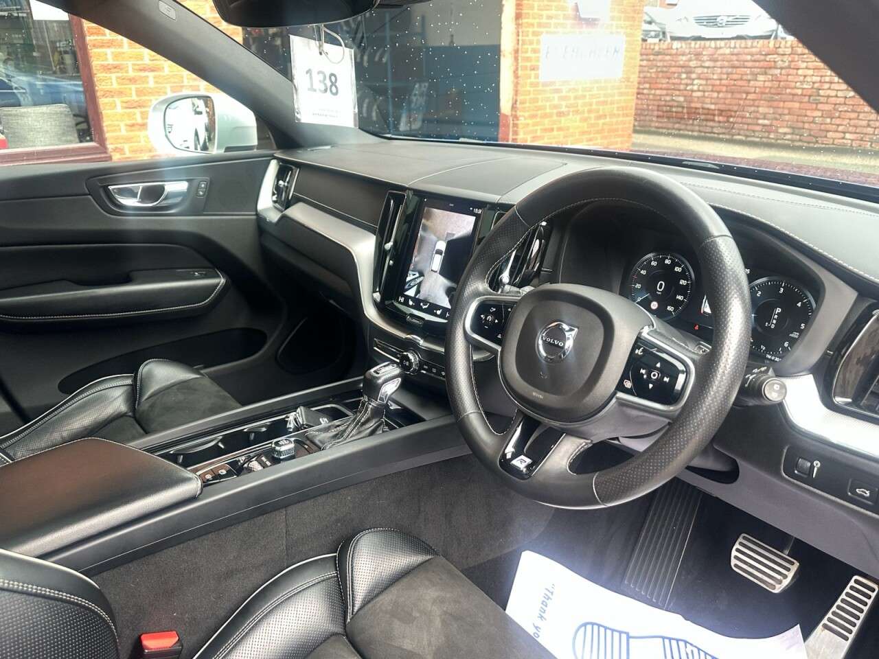 2017 VOLVO XC60 2017 VOLVO XC60