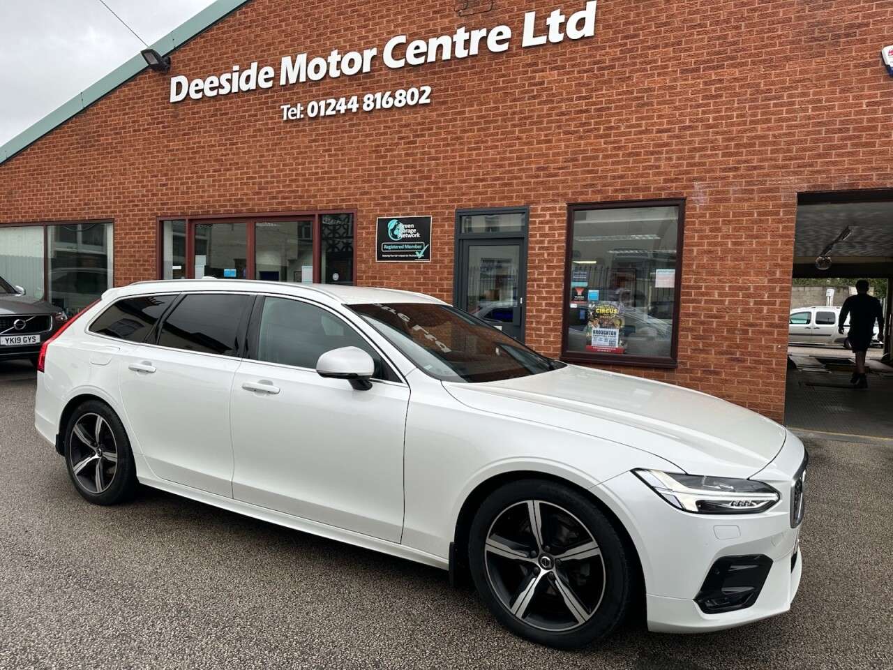 2019 VOLVO V90 2019 VOLVO V90