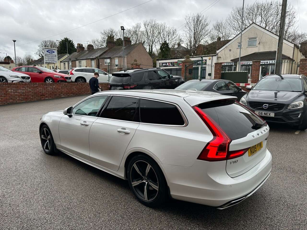 2019 VOLVO V90 2019 VOLVO V90