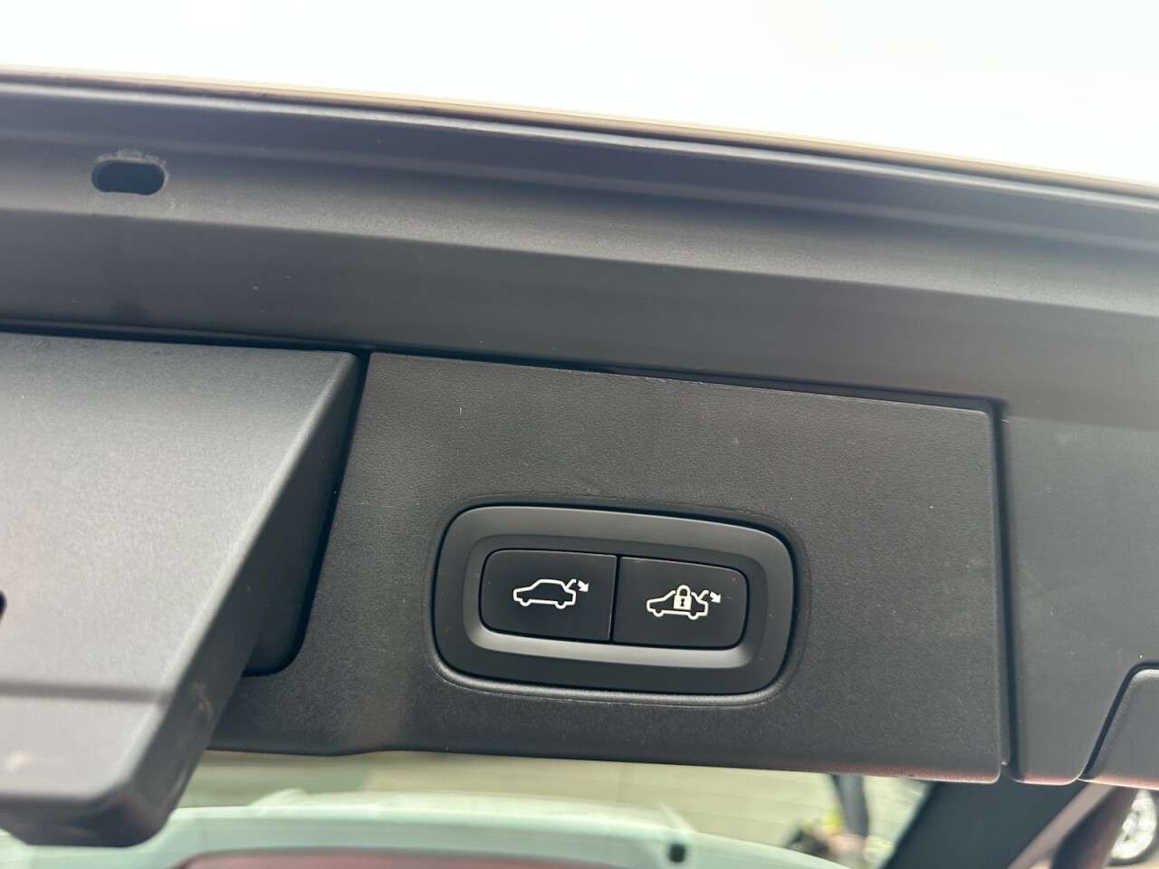 2019 VOLVO V90 2019 VOLVO V90