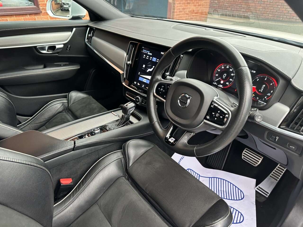 2019 VOLVO V90 2019 VOLVO V90