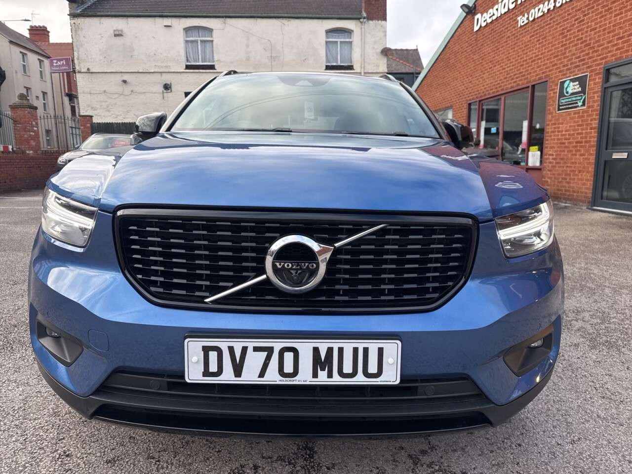 2020 VOLVO XC40 2020 VOLVO XC40