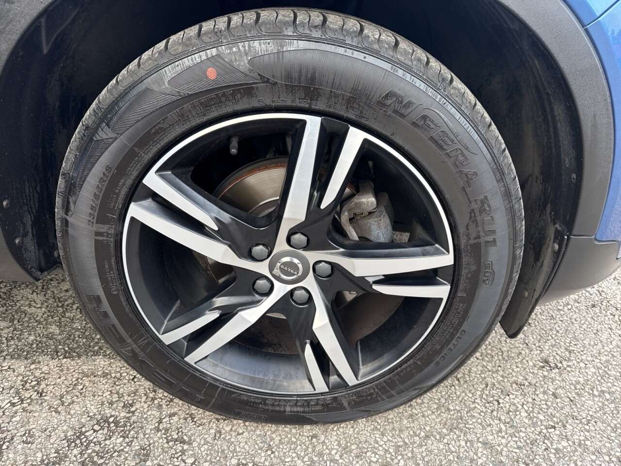 2020 VOLVO XC40 2020 VOLVO XC40