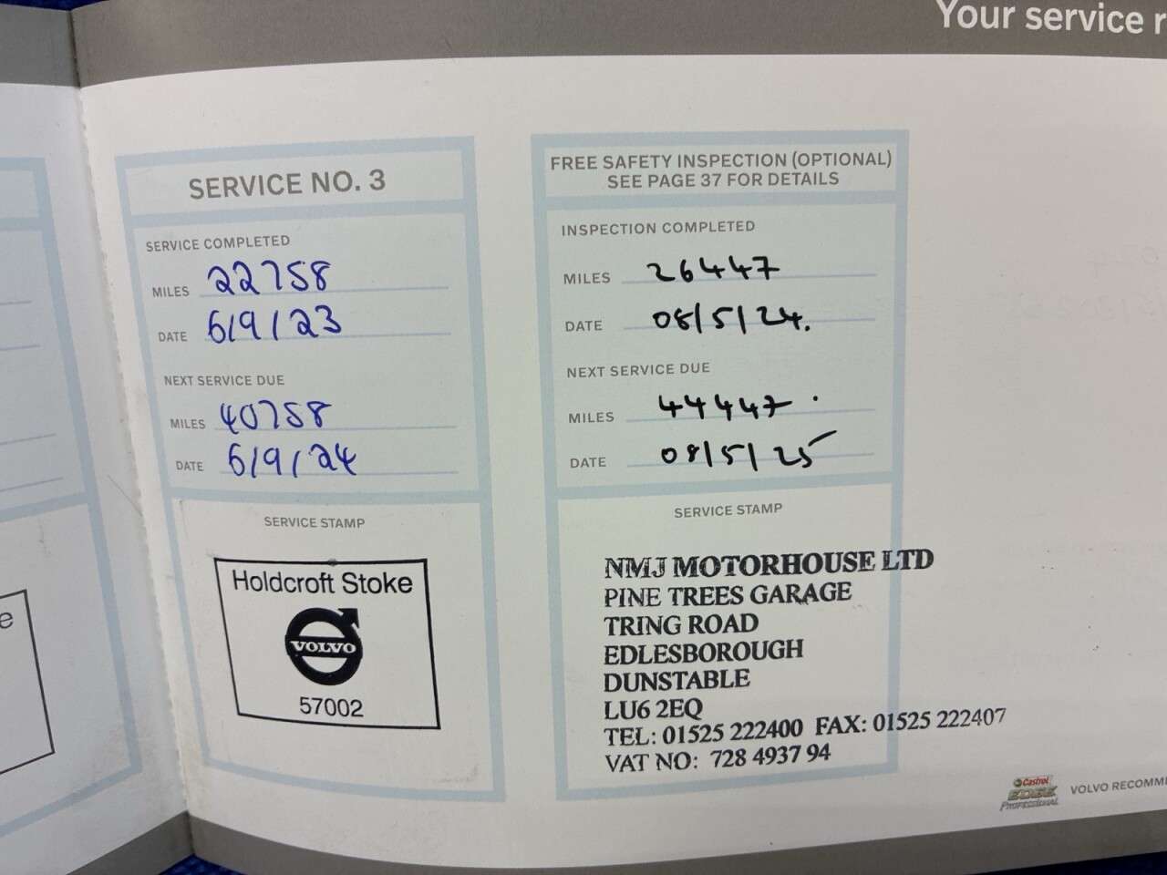 2020 VOLVO XC40 2020 VOLVO XC40