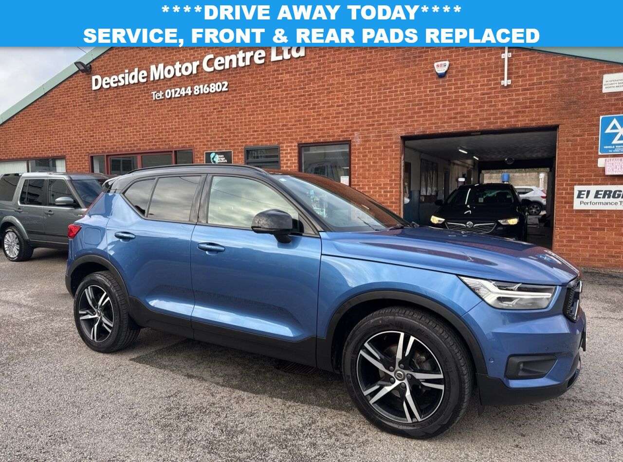 A 2020 VOLVO XC40 1.5 T3 R-Design SUV 5dr Petrol Auto Euro 6 (s/s) (163 ps) 360 Degree camera A 2020 VOLVO XC40 1.5 T3 R-Design SUV 5dr Petrol Auto Euro 6 (s/s) (163 ps) 360 Degree camera