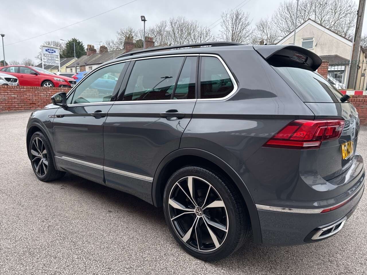 2021 VOLKSWAGEN TIGUAN 2021 VOLKSWAGEN TIGUAN