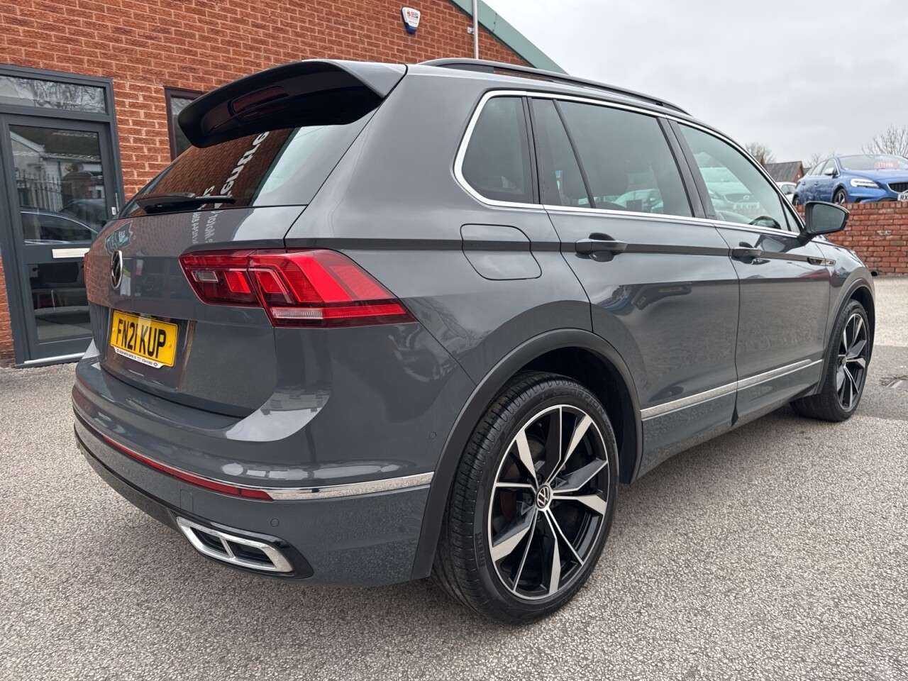 2021 VOLKSWAGEN TIGUAN 2021 VOLKSWAGEN TIGUAN