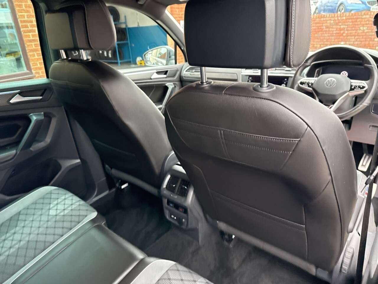 2021 VOLKSWAGEN TIGUAN 2021 VOLKSWAGEN TIGUAN