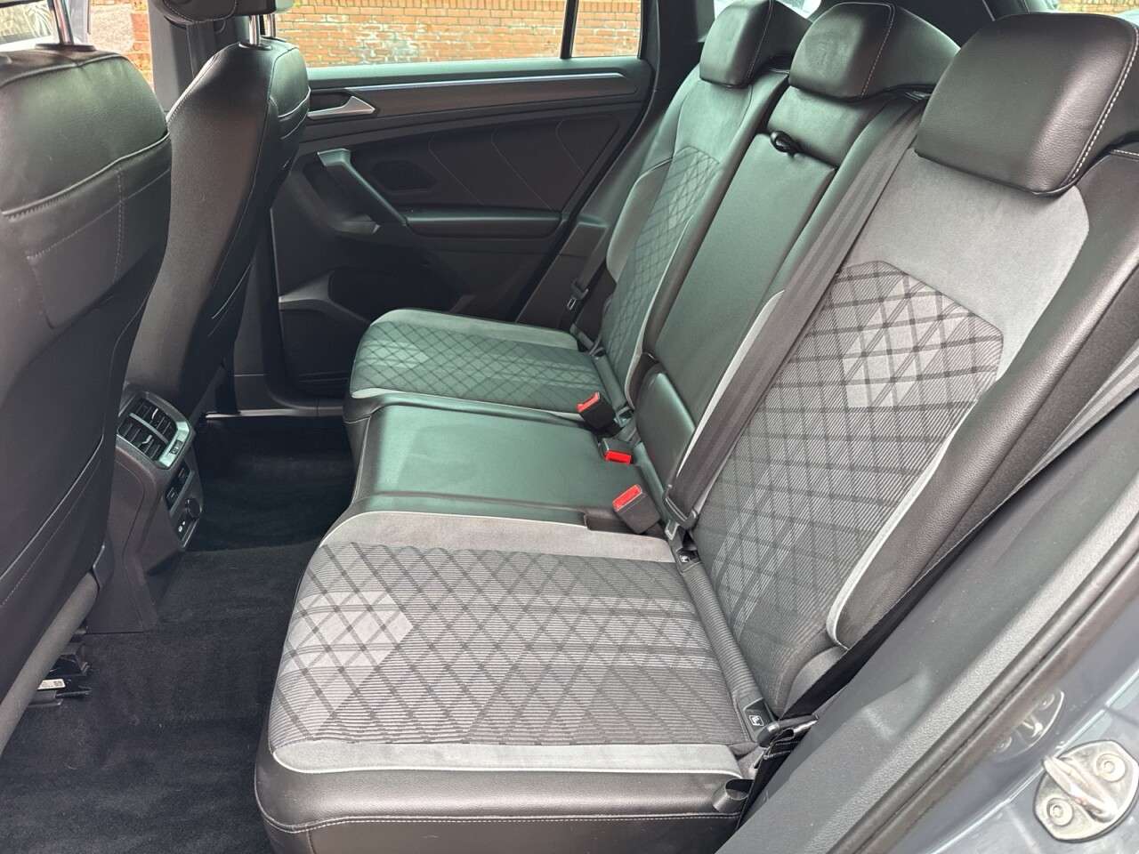 2021 VOLKSWAGEN TIGUAN 2021 VOLKSWAGEN TIGUAN