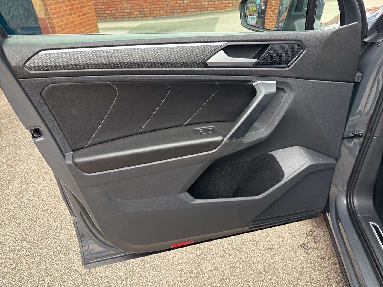 2021 VOLKSWAGEN TIGUAN 2021 VOLKSWAGEN TIGUAN