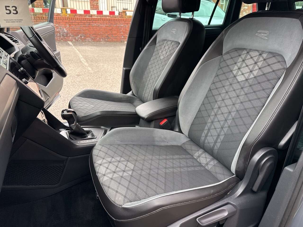 2021 VOLKSWAGEN TIGUAN 2021 VOLKSWAGEN TIGUAN