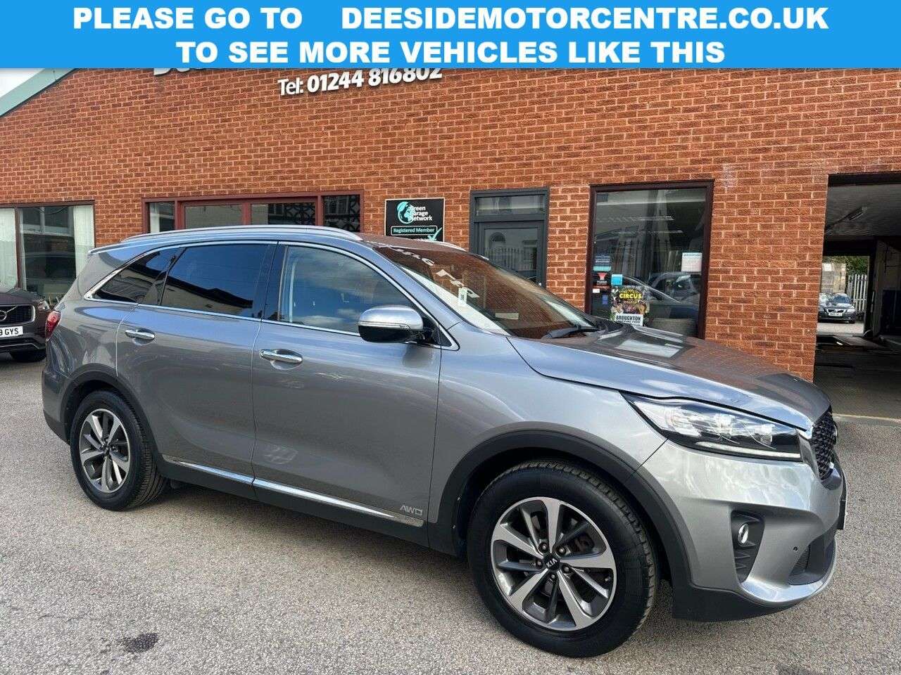 A 2019 KIA SORENTO 2.2 CRDi KX-2 SUV 5dr Diesel Auto AWD Euro 6 (s/s) (197 bhp) Rear view came A 2019 KIA SORENTO 2.2 CRDi KX-2 SUV 5dr Diesel Auto AWD Euro 6 (s/s) (197 bhp) Rear view came