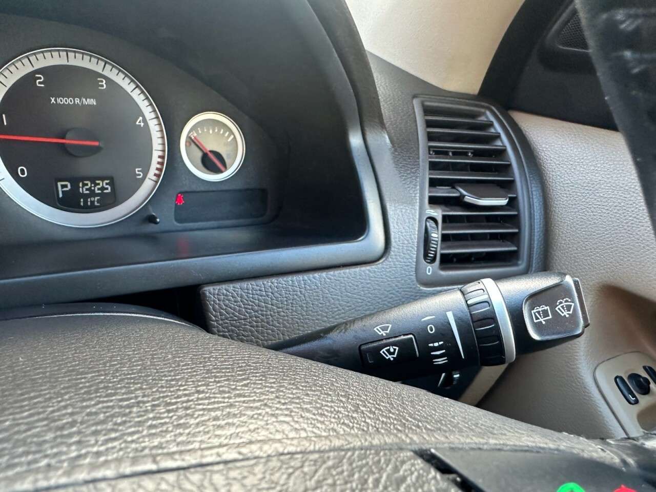 2012 VOLVO XC90 2012 VOLVO XC90