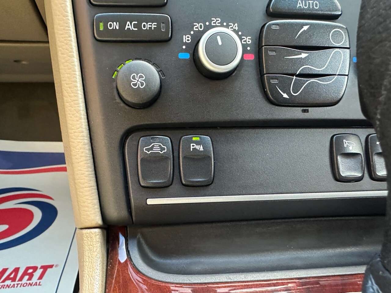 2012 VOLVO XC90 2012 VOLVO XC90