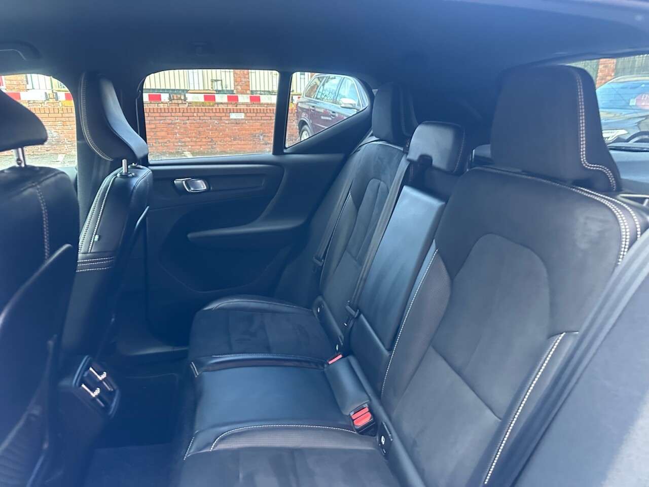 2020 VOLVO XC40 2020 VOLVO XC40