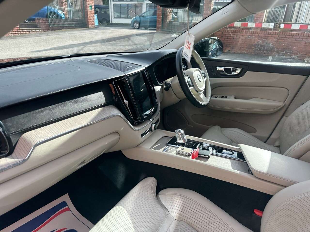 2018 VOLVO XC60 2018 VOLVO XC60