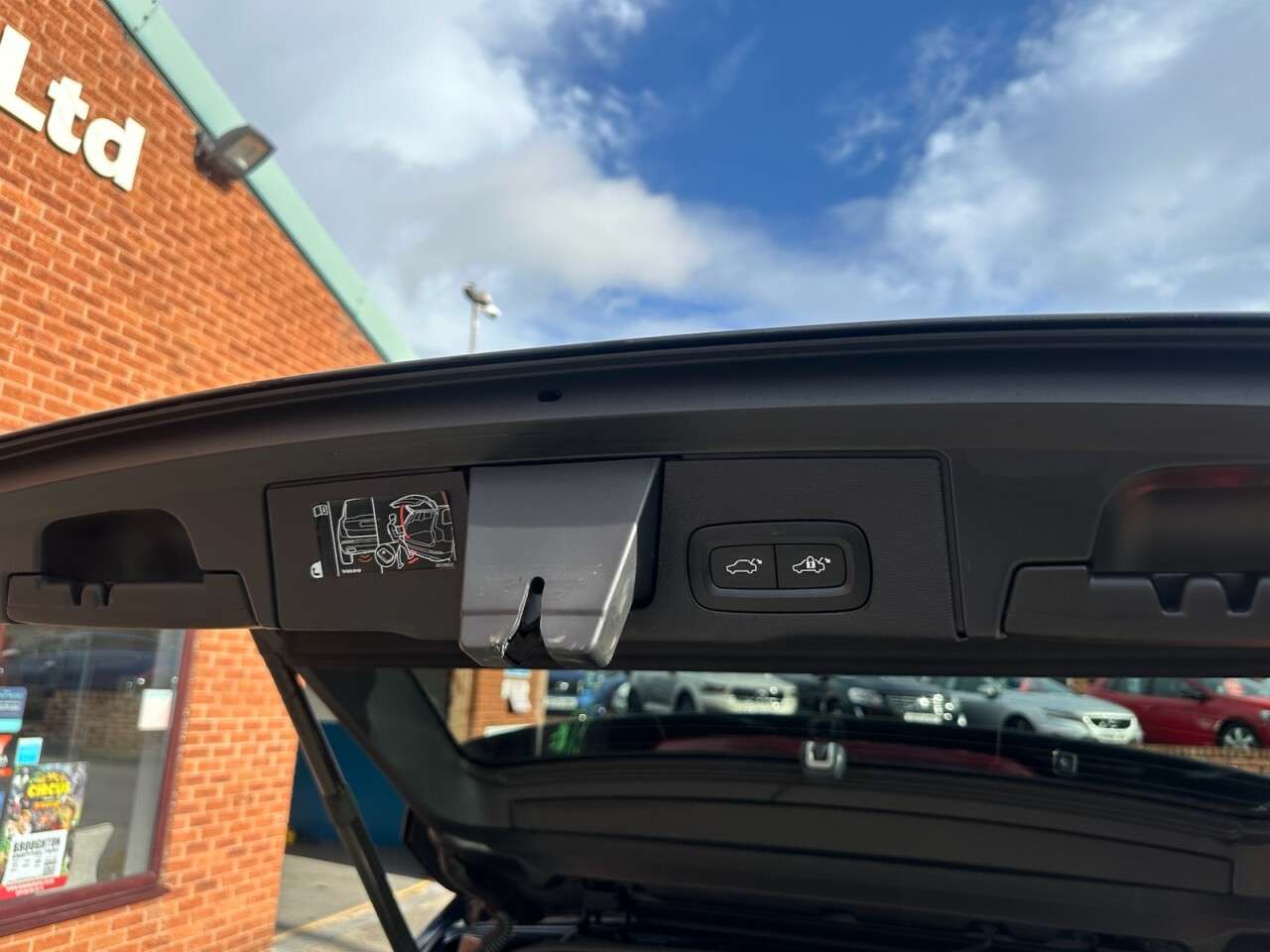 2018 VOLVO XC60 2018 VOLVO XC60