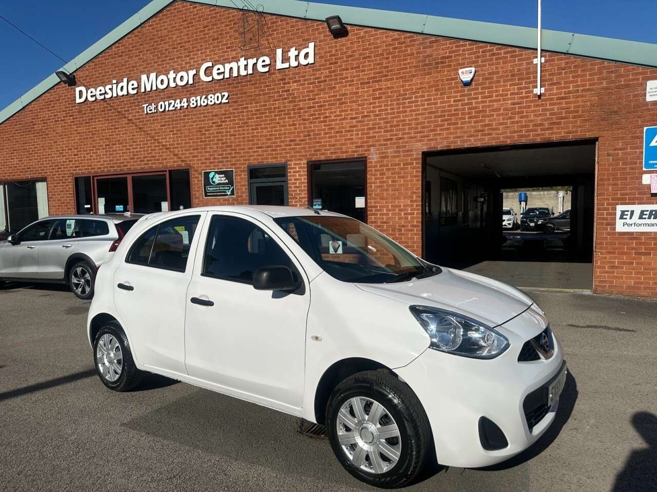 A 2015 NISSAN MICRA 1.2 Visia Hatchback 5dr Petrol Manual Euro 6 (80 ps) A 2015 NISSAN MICRA 1.2 Visia Hatchback 5dr Petrol Manual Euro 6 (80 ps)