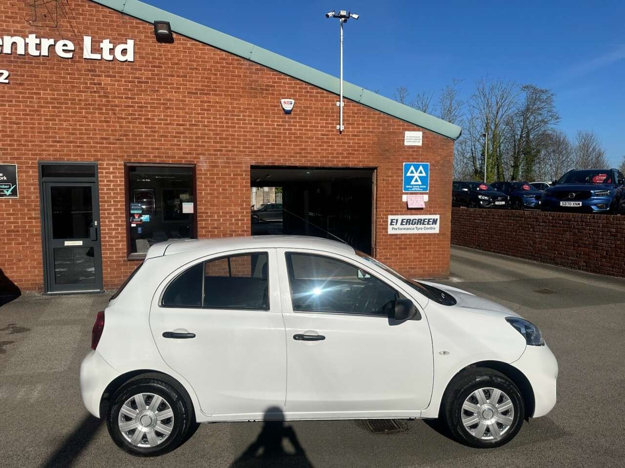 A 2015 NISSAN MICRA 1.2 Visia Hatchback 5dr Petrol Manual Euro 6 (80 ps) A 2015 NISSAN MICRA 1.2 Visia Hatchback 5dr Petrol Manual Euro 6 (80 ps)