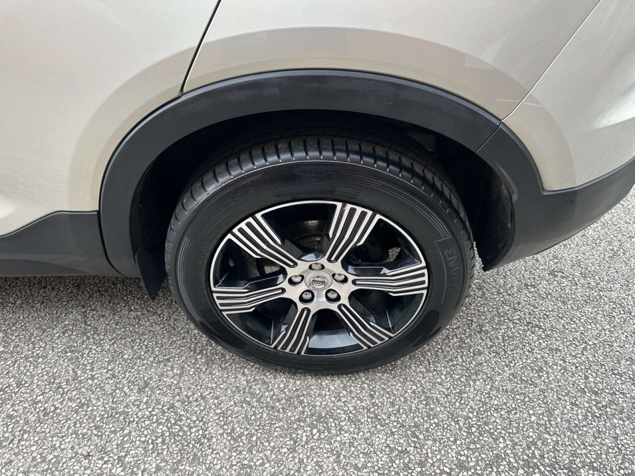 2018 VOLVO XC40 2018 VOLVO XC40