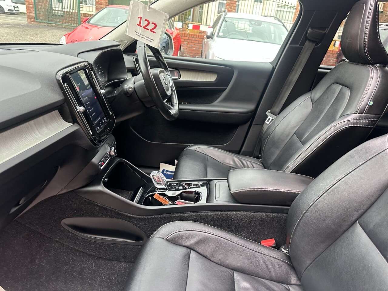 2018 VOLVO XC40 2018 VOLVO XC40