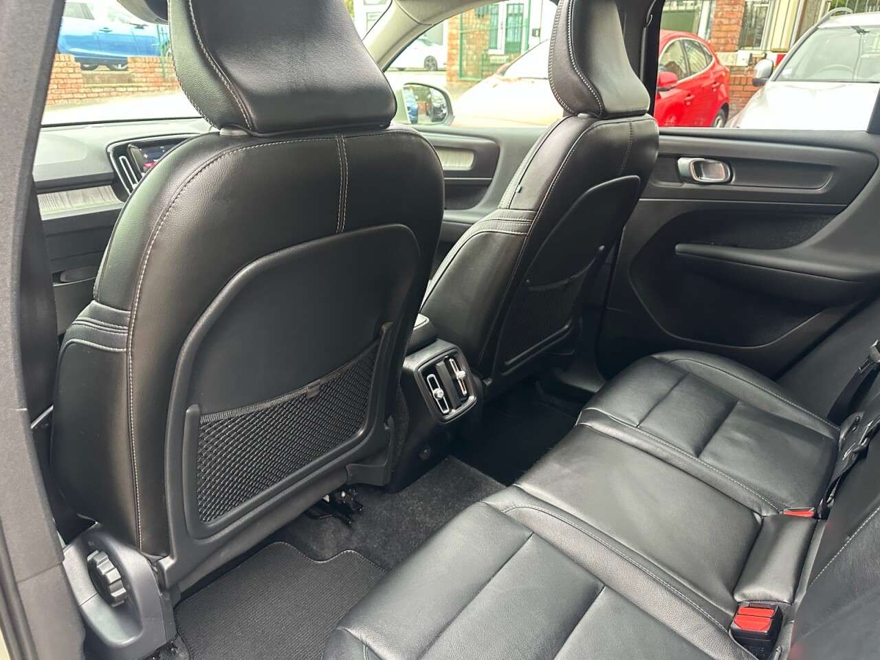 2018 VOLVO XC40 2018 VOLVO XC40