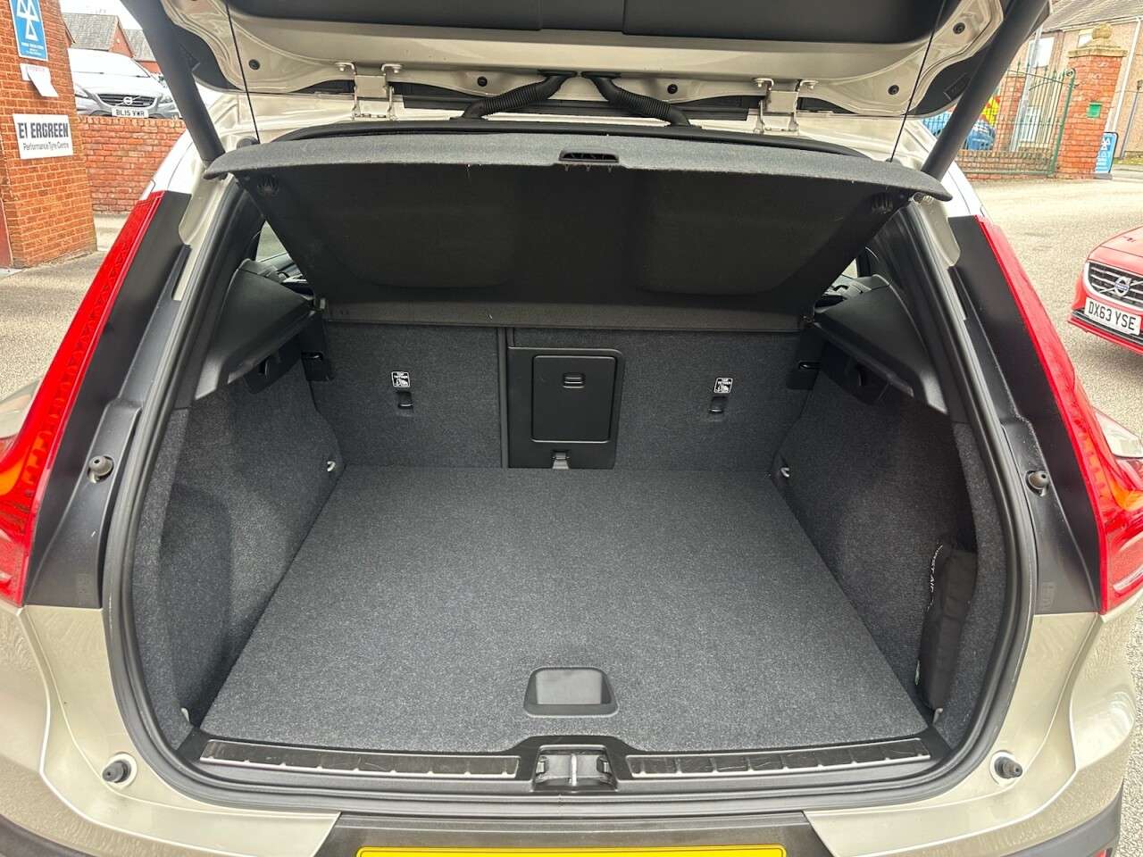 2018 VOLVO XC40 2018 VOLVO XC40