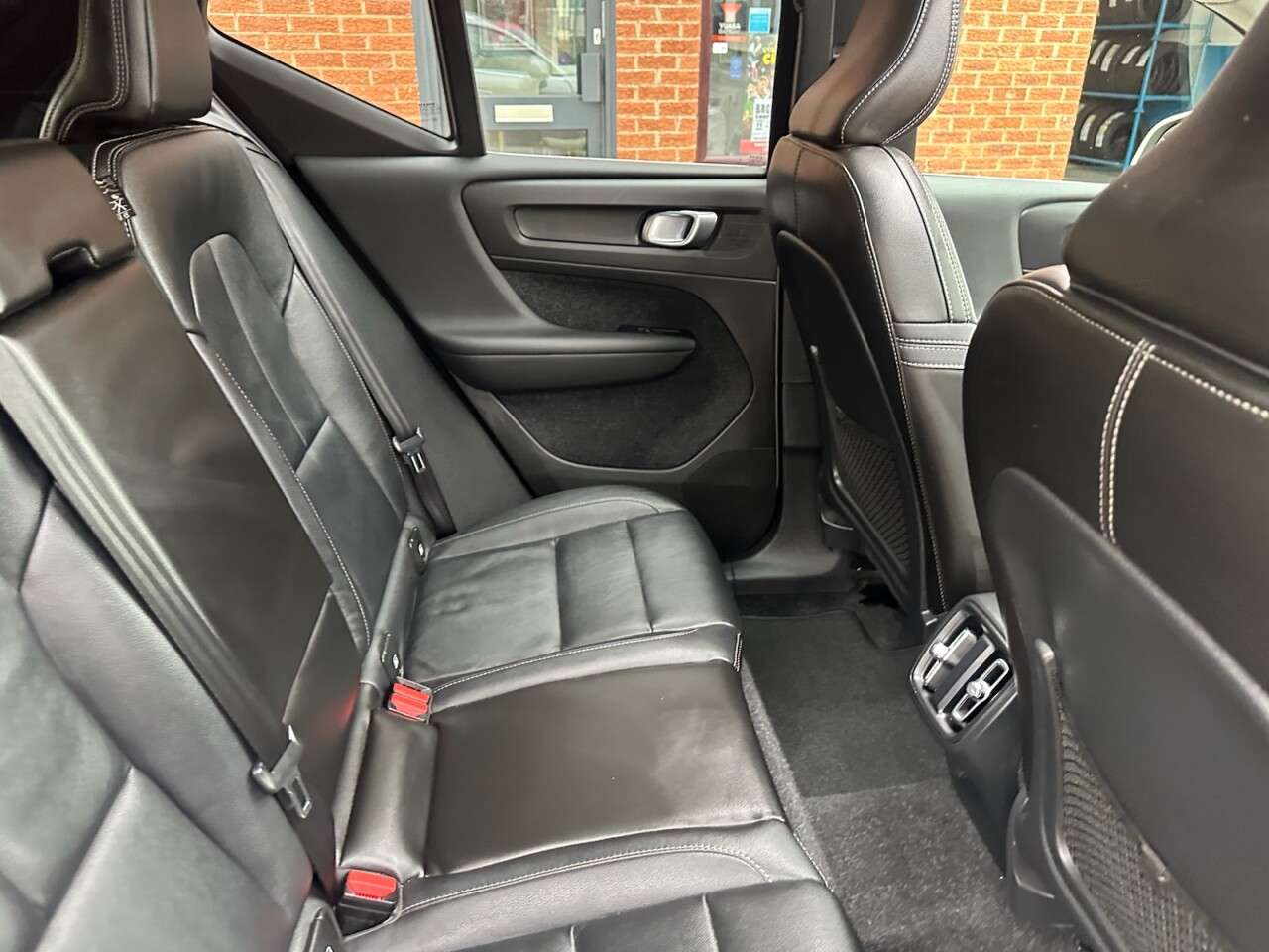 2018 VOLVO XC40 2018 VOLVO XC40