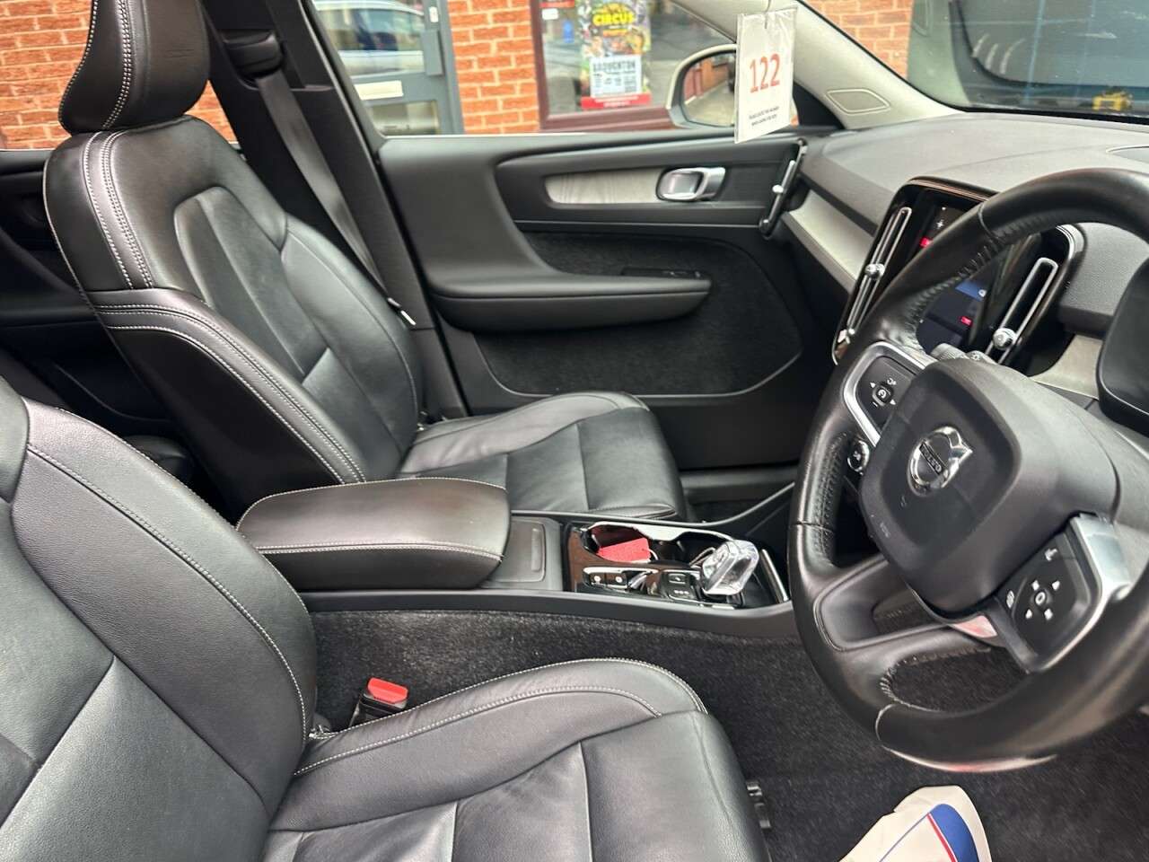 2018 VOLVO XC40 2018 VOLVO XC40