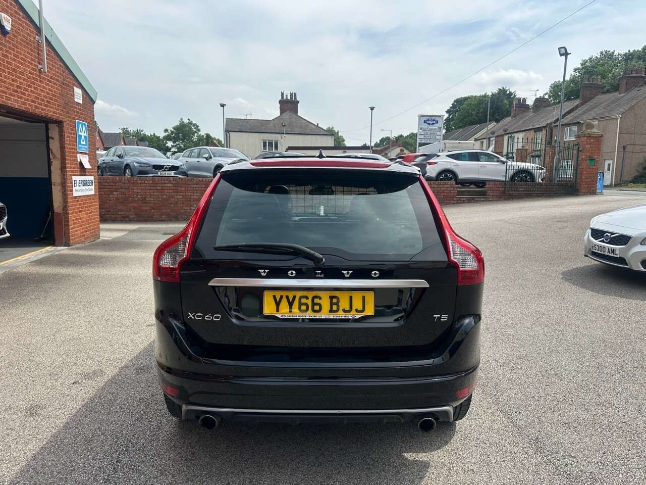 2016 VOLVO XC60 2016 VOLVO XC60