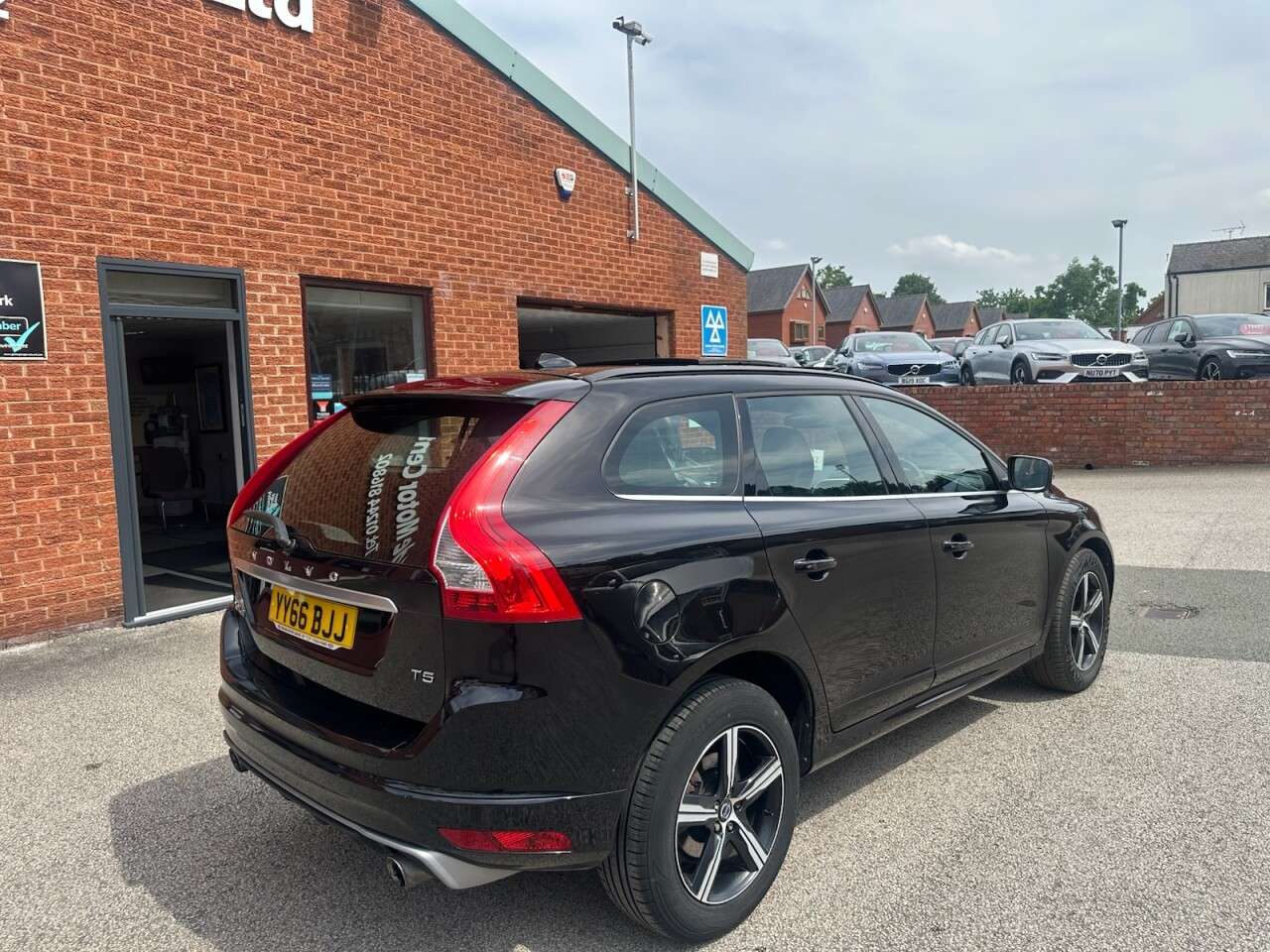 2016 VOLVO XC60 2016 VOLVO XC60
