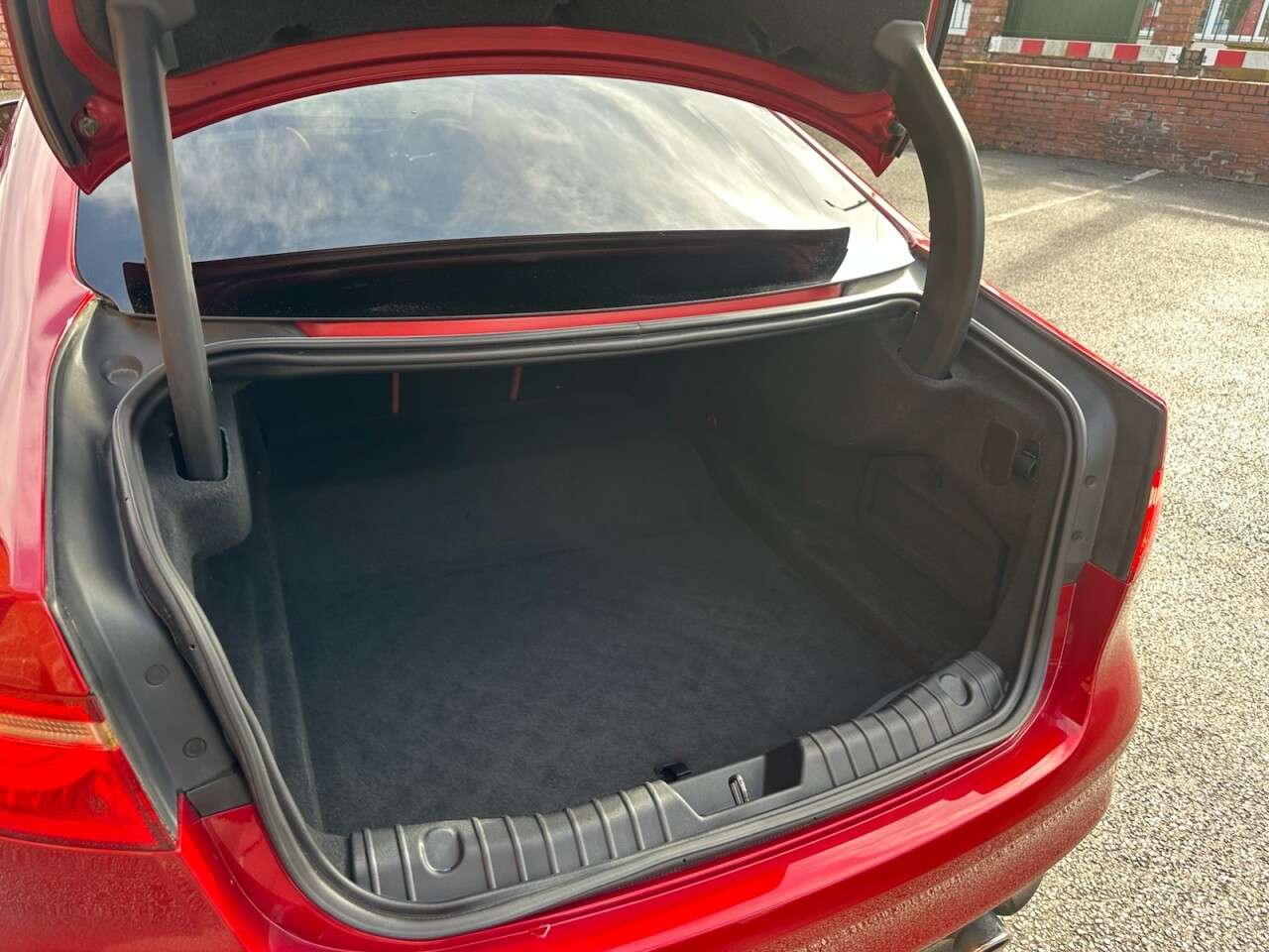 2016 JAGUAR XF 2016 JAGUAR XF