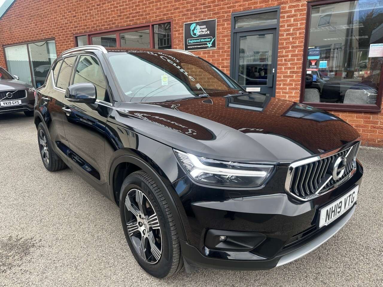 2019 VOLVO XC40 2019 VOLVO XC40