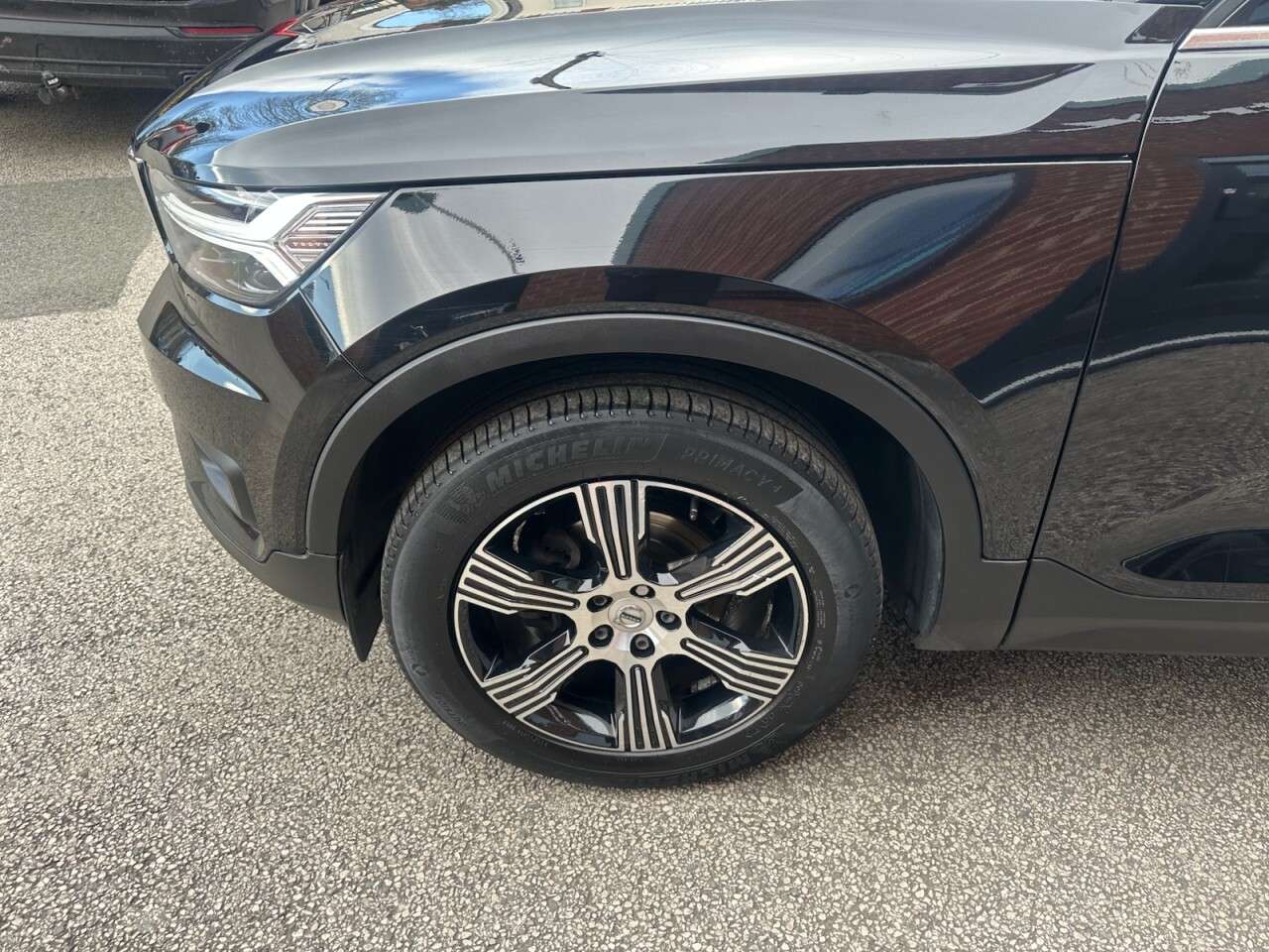 2019 VOLVO XC40 2019 VOLVO XC40