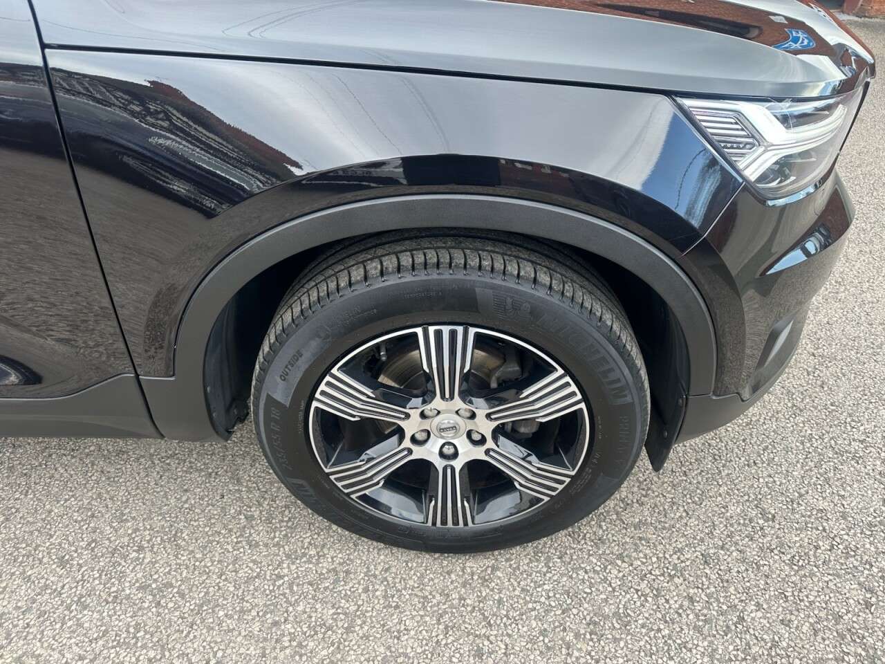 2019 VOLVO XC40 2019 VOLVO XC40