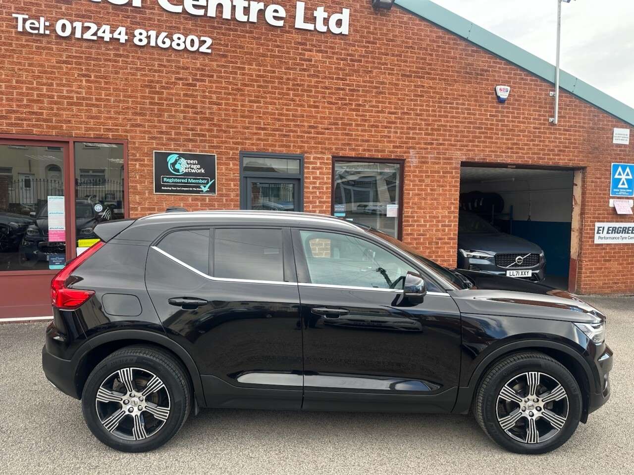 2019 VOLVO XC40 2019 VOLVO XC40