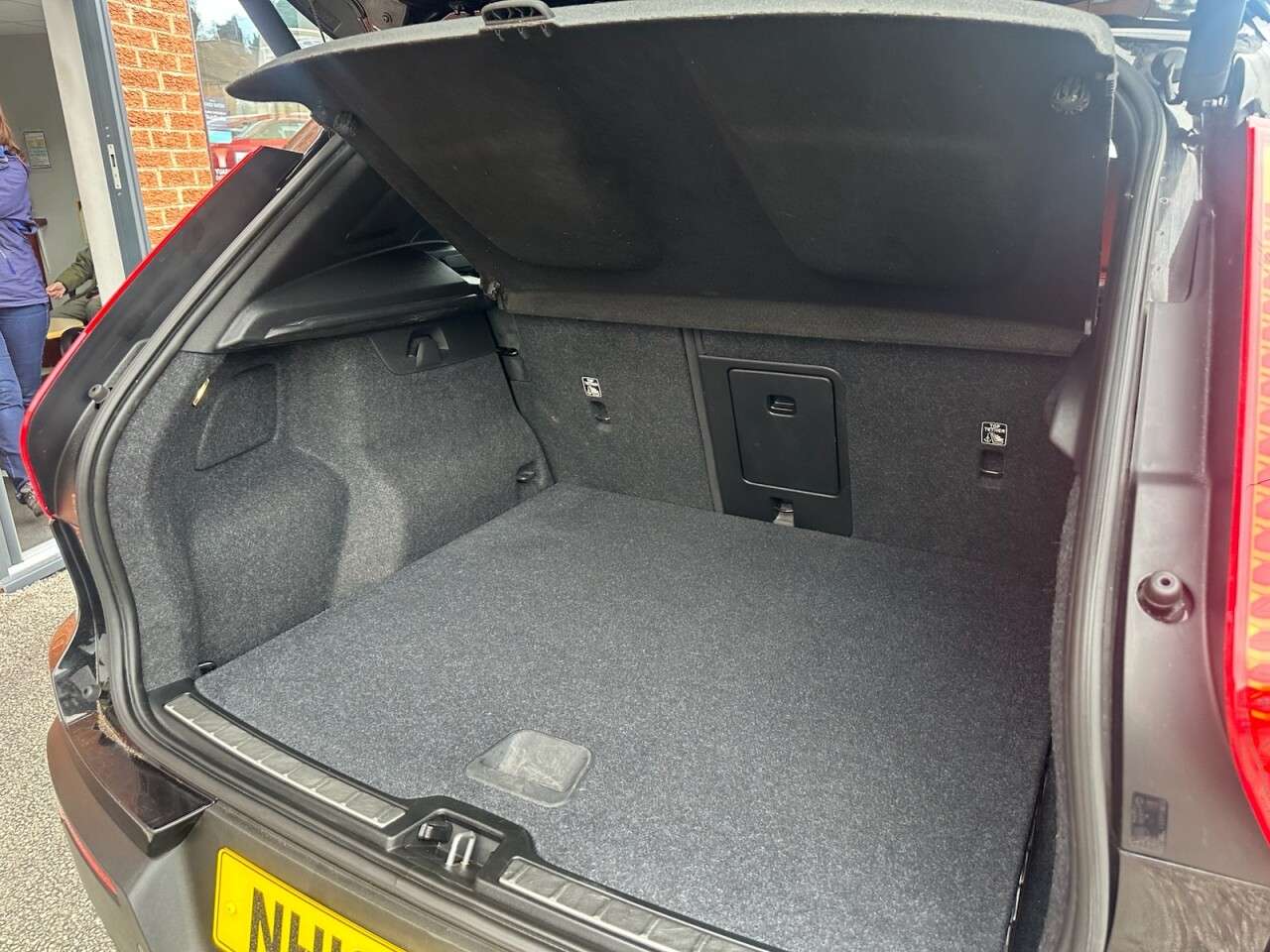 2019 VOLVO XC40 2019 VOLVO XC40