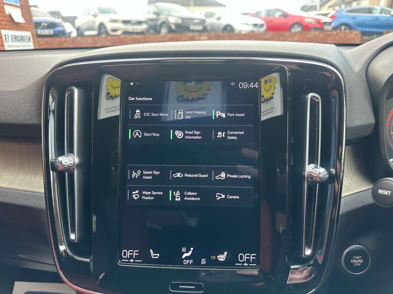 2019 VOLVO XC40 2019 VOLVO XC40