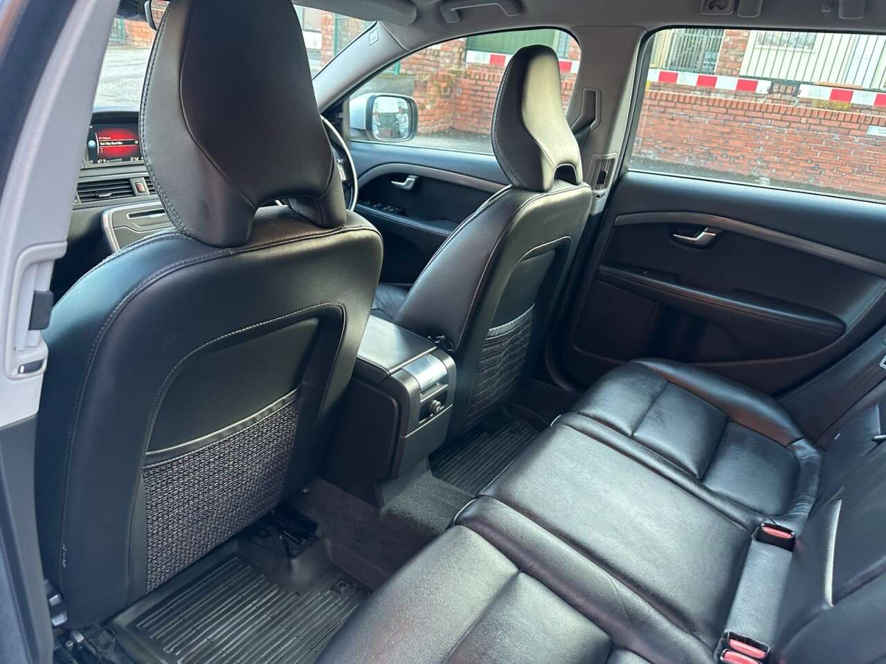 2014 VOLVO XC70 2014 VOLVO XC70