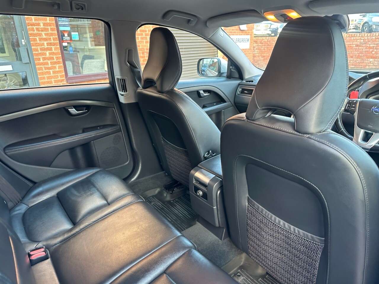 2014 VOLVO XC70 2014 VOLVO XC70