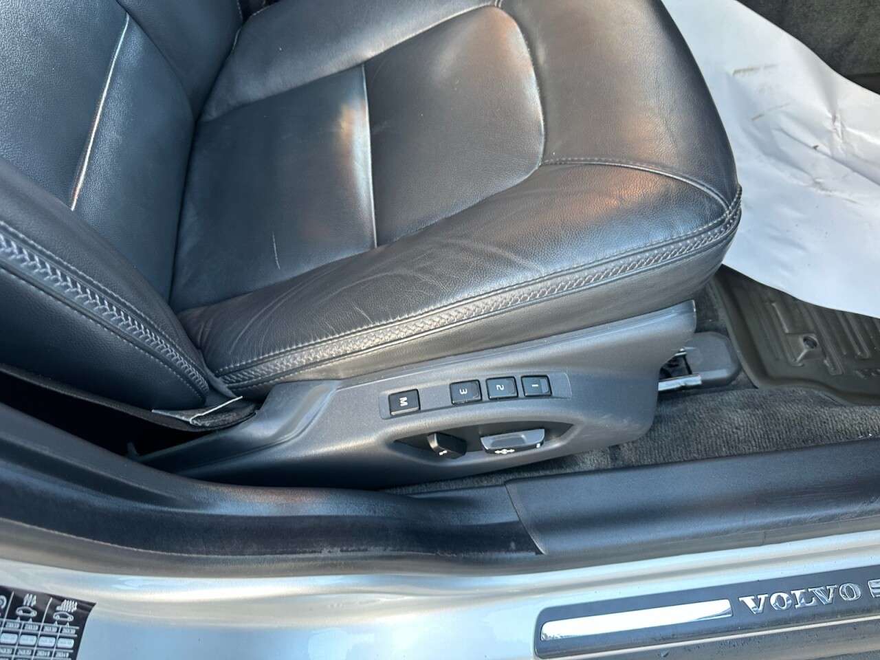 2014 VOLVO XC70 2014 VOLVO XC70