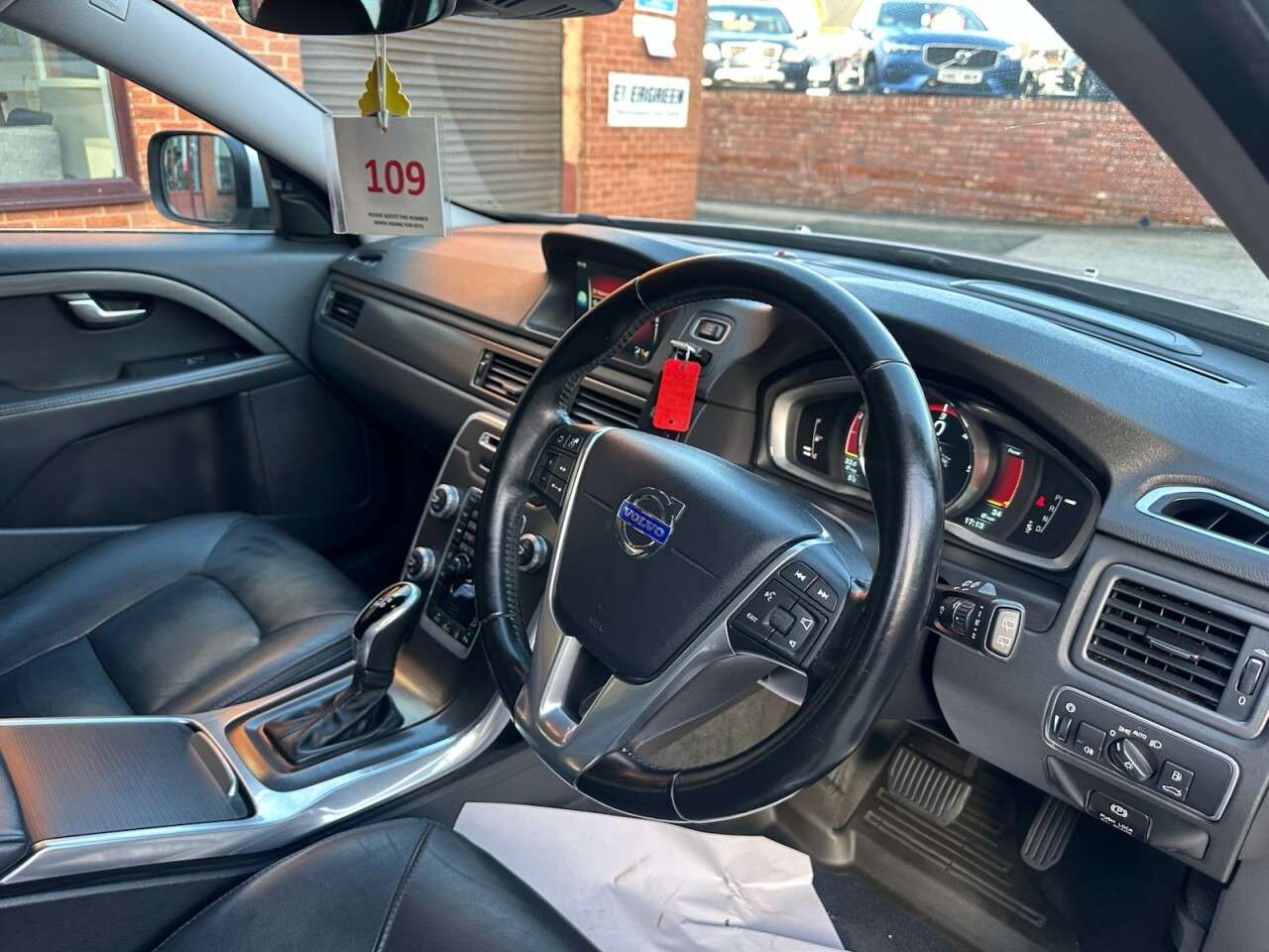 2014 VOLVO XC70 2014 VOLVO XC70