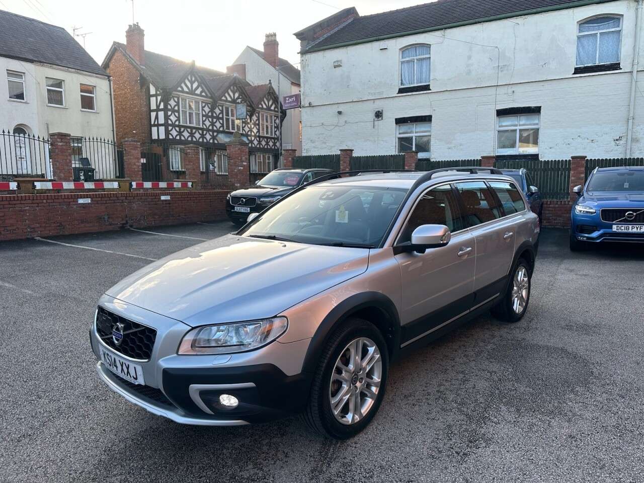 2014 VOLVO XC70 2014 VOLVO XC70