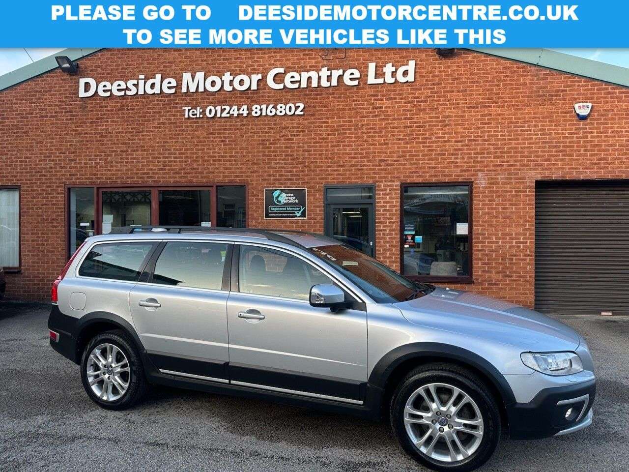 A 2014 VOLVO XC70 2.4 D5 SE Lux Estate 5dr Diesel Geartronic AWD Euro 5 (215 ps) DRIVER SUPPO A 2014 VOLVO XC70 2.4 D5 SE Lux Estate 5dr Diesel Geartronic AWD Euro 5 (215 ps) DRIVER SUPPO