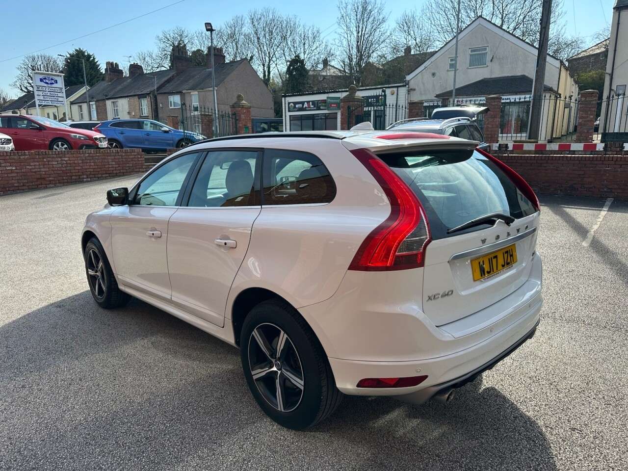 2017 VOLVO XC60 2017 VOLVO XC60