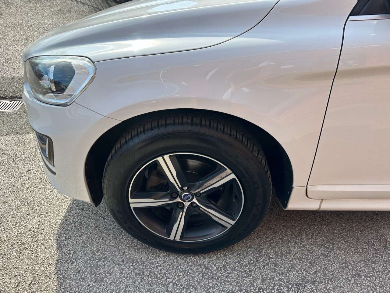 2017 VOLVO XC60 2017 VOLVO XC60