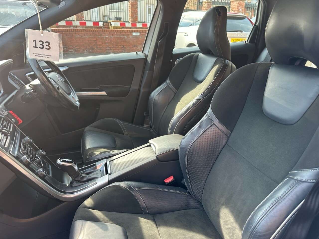 2017 VOLVO XC60 2017 VOLVO XC60