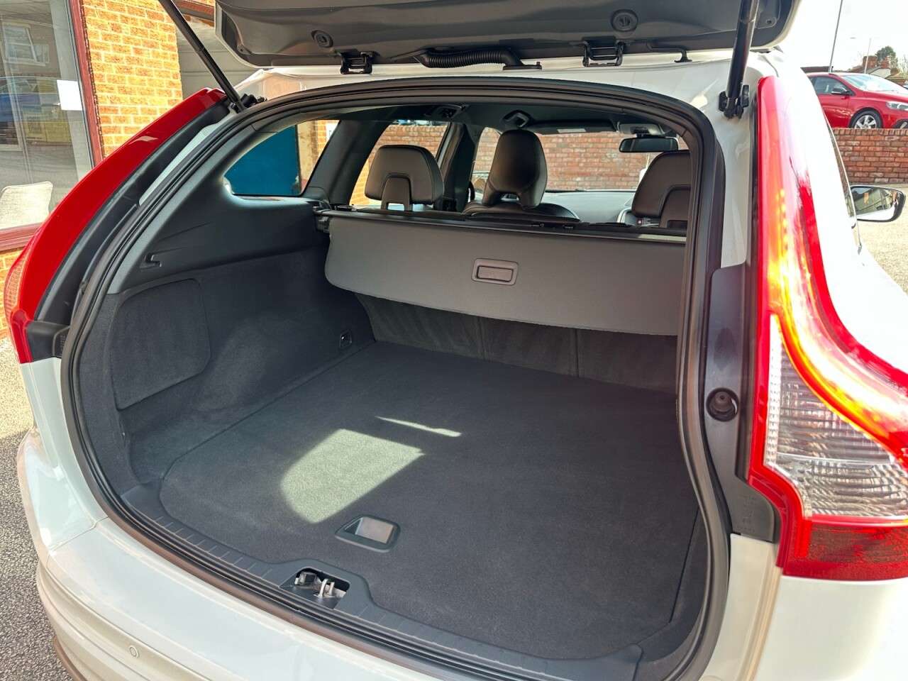 2017 VOLVO XC60 2017 VOLVO XC60