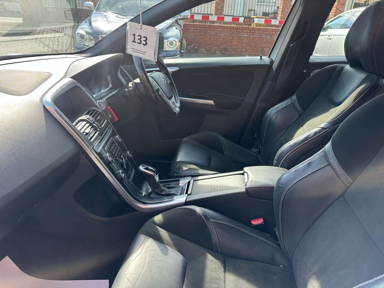 2017 VOLVO XC60 2017 VOLVO XC60